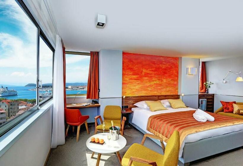 Люкс Deluxe Вид на Море, Horizon Luxury Suites & Design Rooms