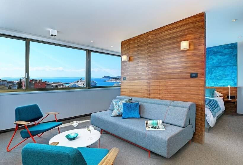 Superiorsvit Havsutsikt, Horizon Luxury Suites & Design Rooms