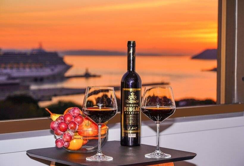 Люкс Deluxe Вид на Море, Horizon Luxury Suites & Design Rooms