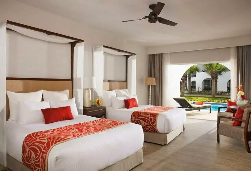 Deluxe Room with Views