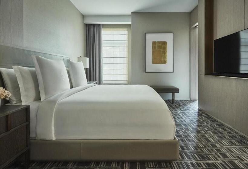 스위트, Four Seasons Hotel New York Downtown