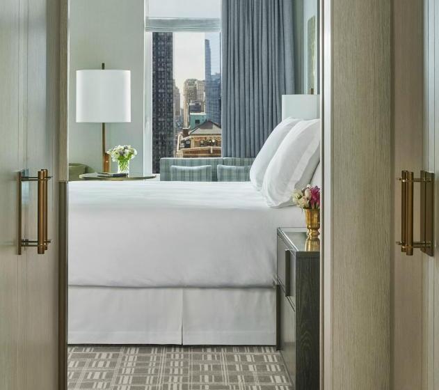 스탠다드 룸 킹사이즈 침대, Four Seasons Hotel New York Downtown