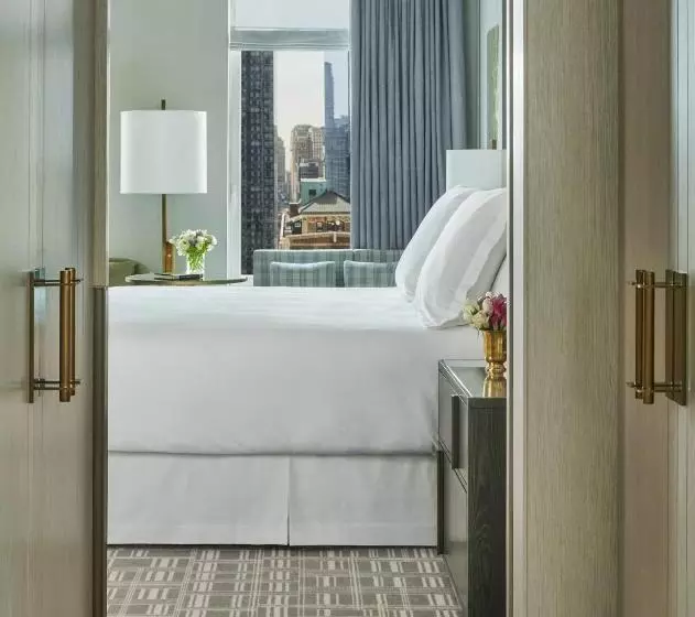 Standard-huone King-vuode, Four Seasons Hotel New York Downtown