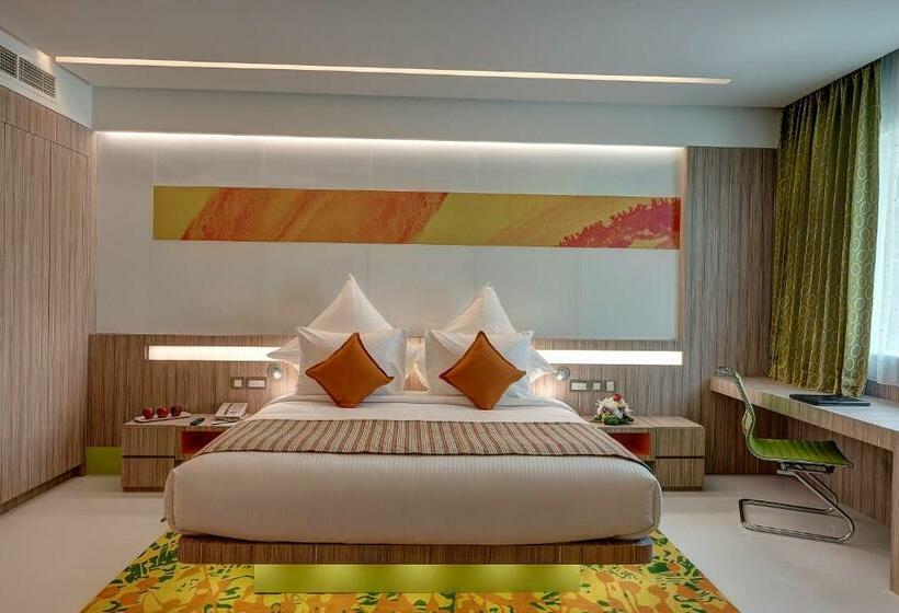 اتاق کلاب, Al Khoory Atrium