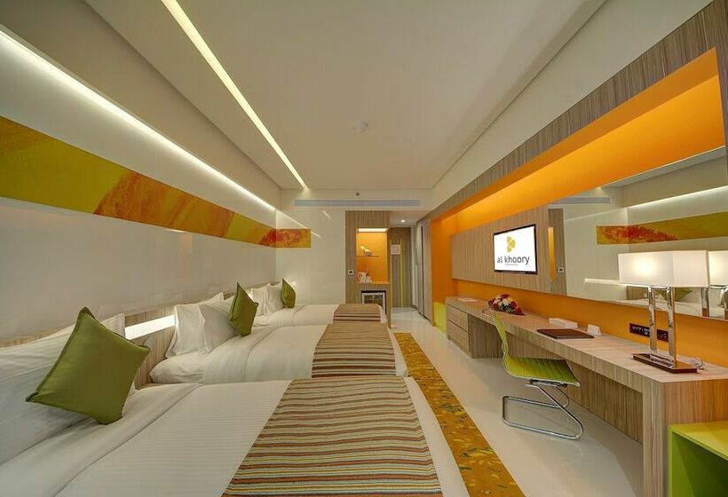 اتاق لوکس سه تخته, Al Khoory Atrium