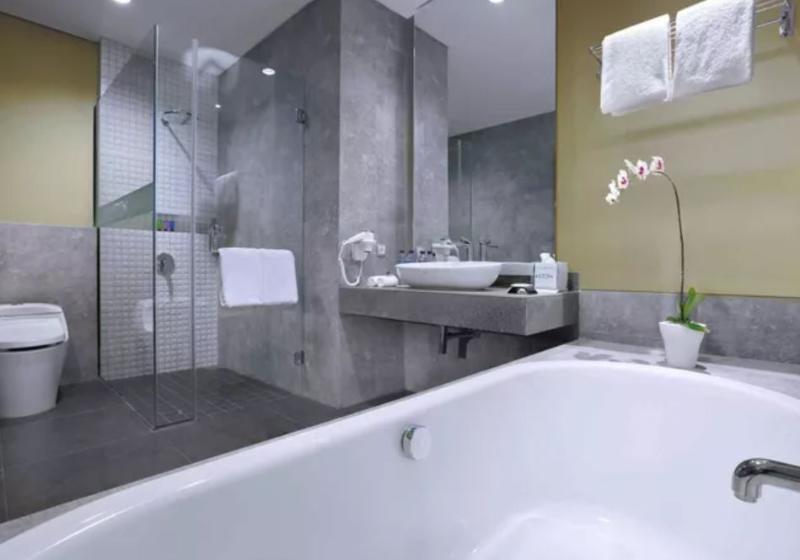 스위트, Aston Inn Mataram