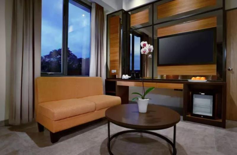 Люкс, Aston Inn Mataram