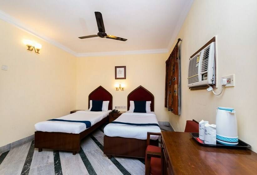 スタンダードルーム, Fabexpress Camac Plaza