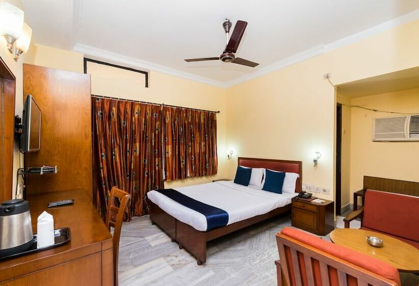 スタンダードルーム, Fabexpress Camac Plaza