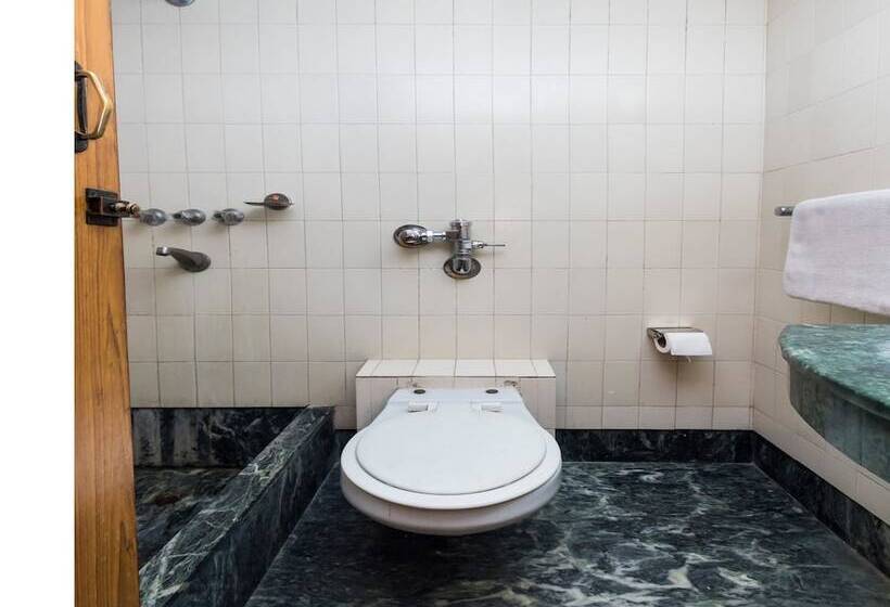 スタンダードルーム, Fabexpress Camac Plaza