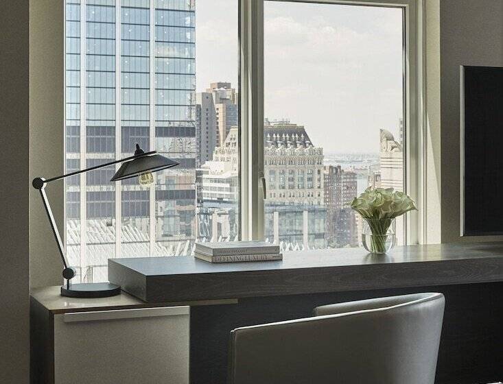 스위트, Four Seasons Hotel New York Downtown