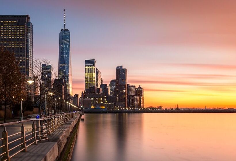 장애인을 위한 스위트, Four Seasons Hotel New York Downtown