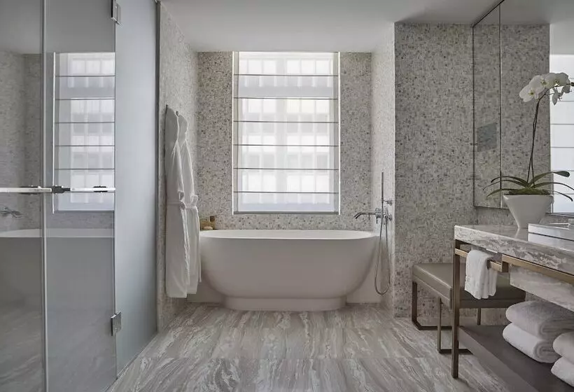 Suite with Terrace, Four Seasons Hotel New York Downtown
