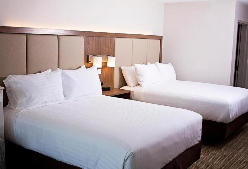 סוויטה מותאמת לאדם עם מוגבלויות, Holiday Inn Express & Suites Greenwood Mall, An Ihg