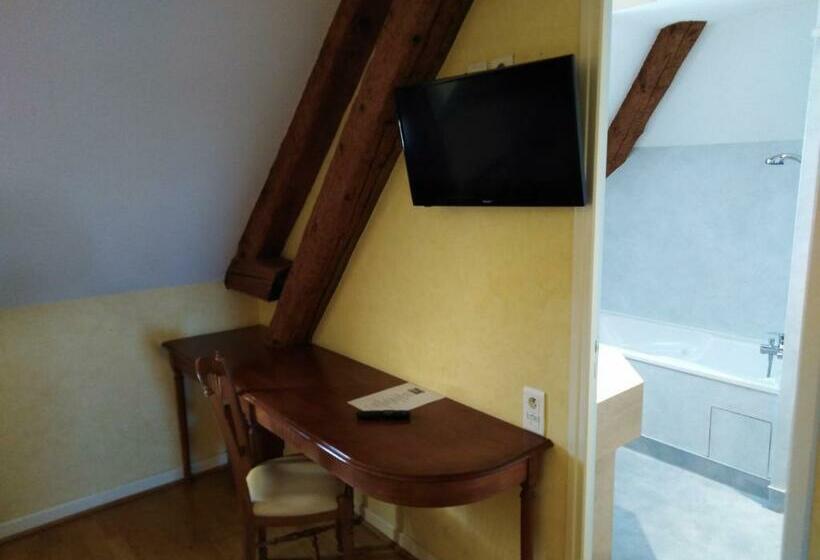 غرفة قياسية, Hôtel La Reconce