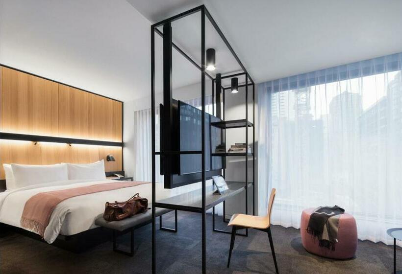 Suíte Deluxe, Monville