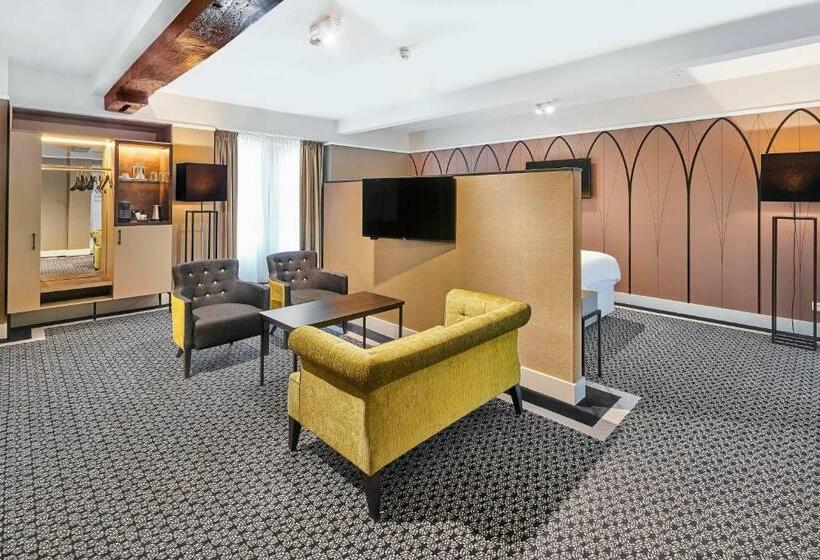 סוויטת ג'וניור, Nassau Breda, Autograph Collection