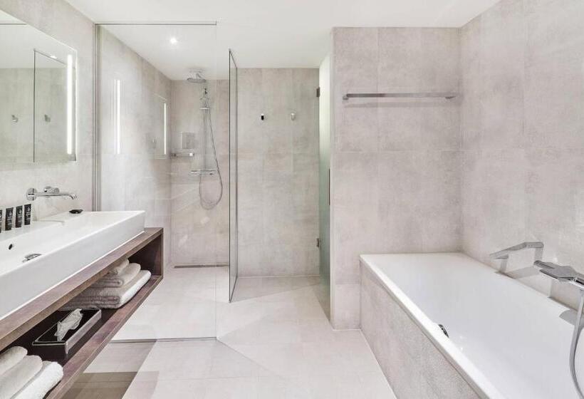 חדר אקזקיוטיב, Nassau Breda, Autograph Collection