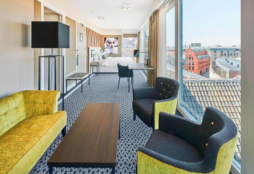 מיטת קינג בסוויטה, Nassau Breda, Autograph Collection