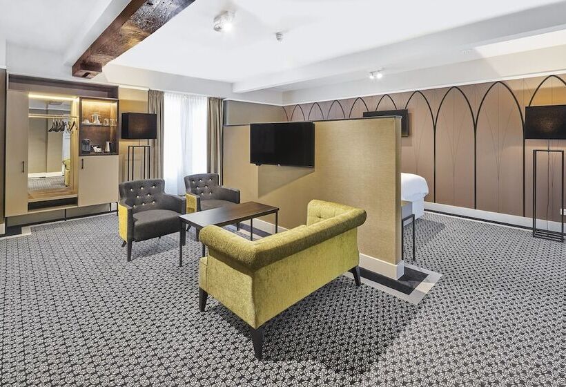 סוויטת ג'וניור, Nassau Breda, Autograph Collection