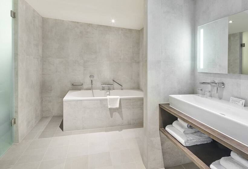 חדר אקזקיוטיב, Nassau Breda, Autograph Collection