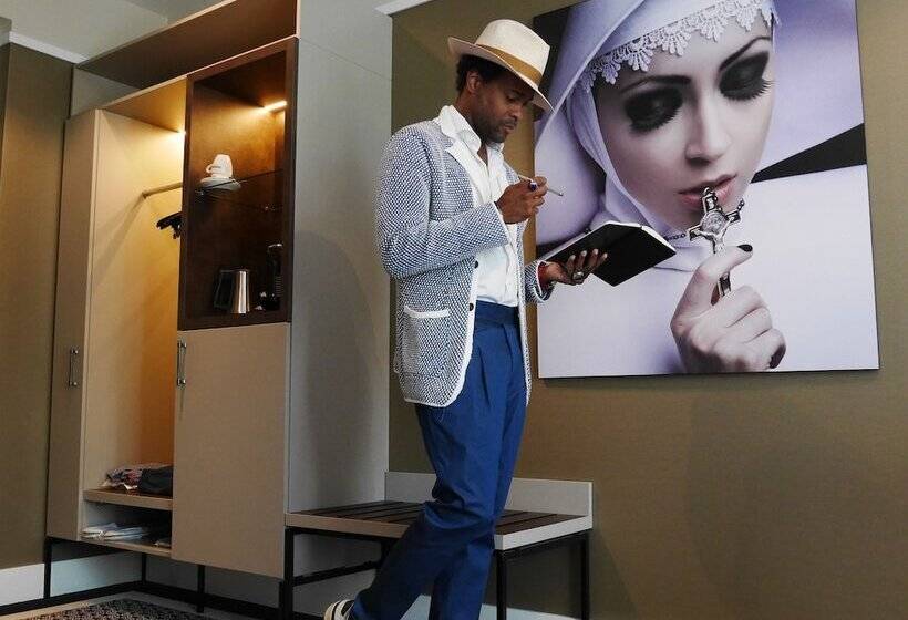 חדר אקזקיוטיב, Nassau Breda, Autograph Collection