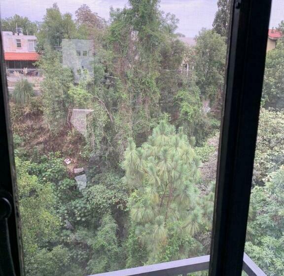 جناح, Posada Santa Fe