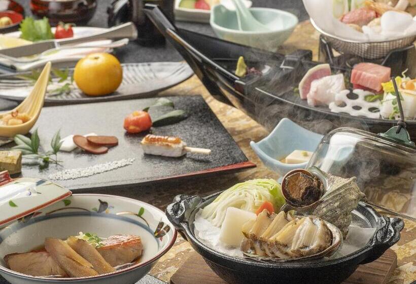 Quarto Estandar, Shimoda Central