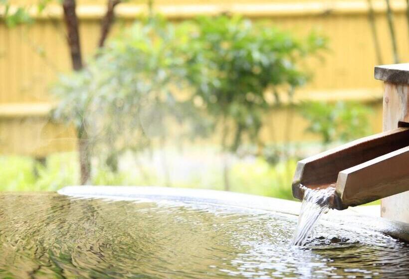 Quarto Estandar, Shimoda Central