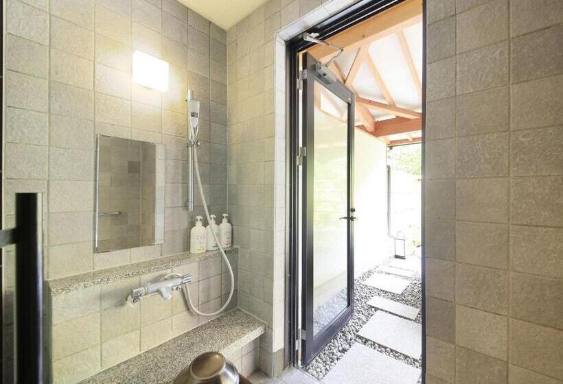 Quarto Estandar, Shimoda Central