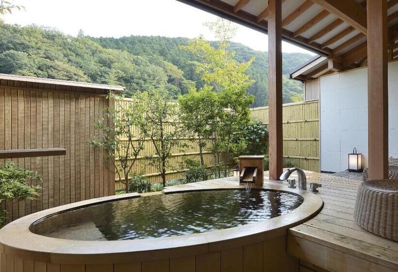 Quarto Estandar, Shimoda Central
