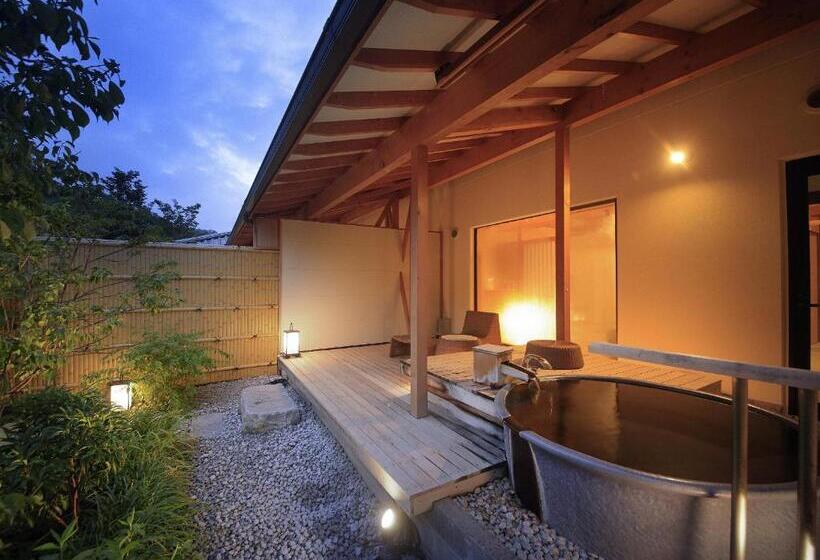 Quarto Estandar, Shimoda Central