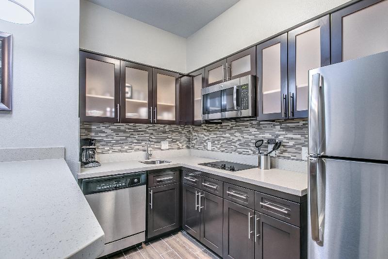 스위트 킹사이즈 침대, Staybridge Suites Lubbock South, An Ihg