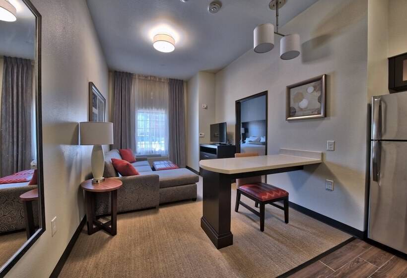 适合残疾人士使用的套间, Staybridge Suites Lubbock South, An Ihg