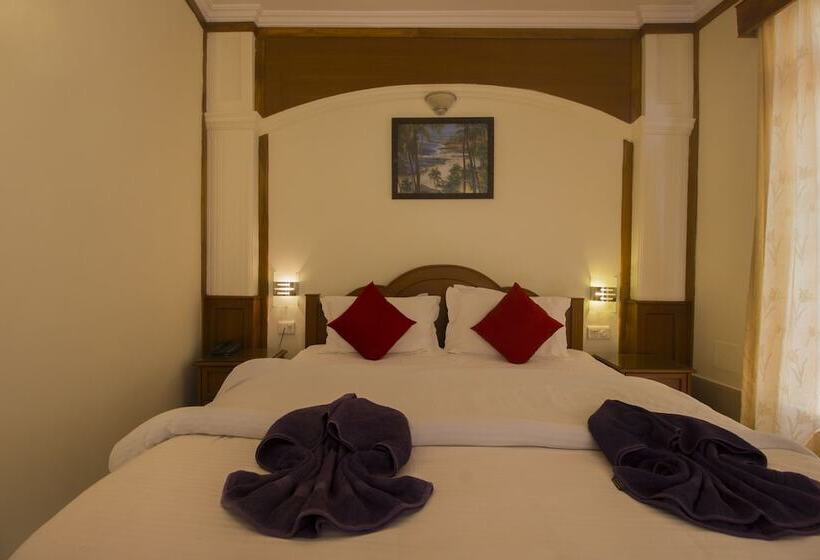Номер Deluxe, Sunset Beach Resort