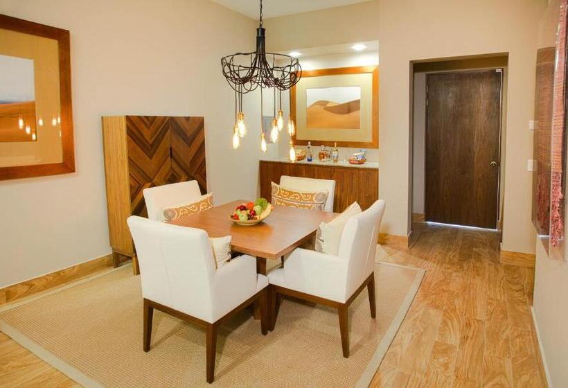 جناح مزود بحمام سباحة, The Towers At Pueblo Bonito Pacifica   All Inclusive   Adults Only