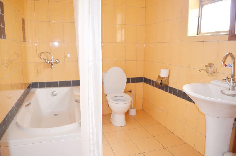 اتاق لوکس, Triangle