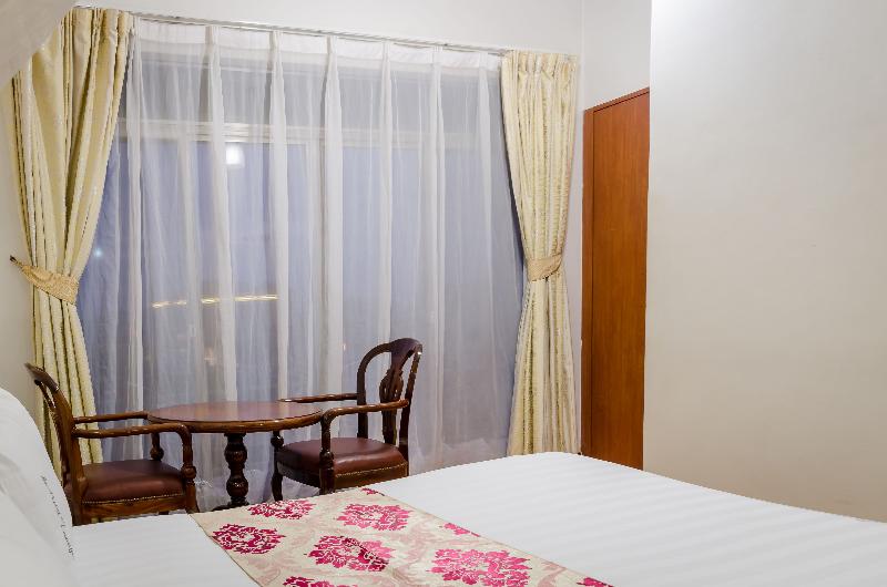 اتاق لوکس یک تخته, Triangle