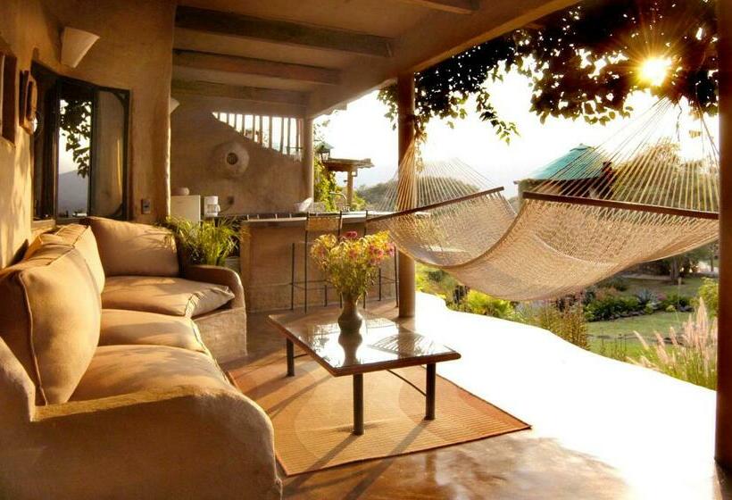 جناح, Valle Místico