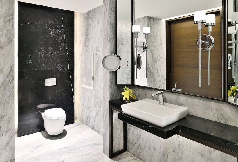 Люкс Повышенной Комфортности, Jw Marriott Hotel Kolkata