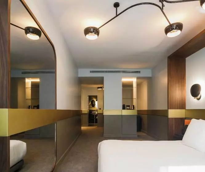سوییت جونیور, Soho Boutique Granada