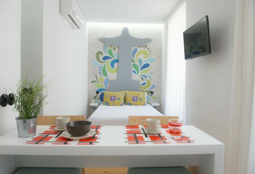 استودیوی استاندارد, Páteo Saudade Lofts