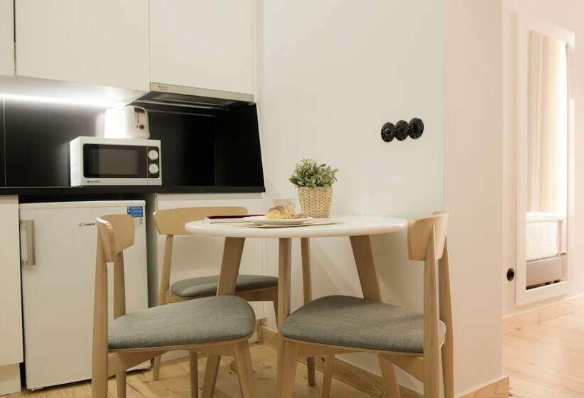 استودیوی استاندارد, Páteo Saudade Lofts