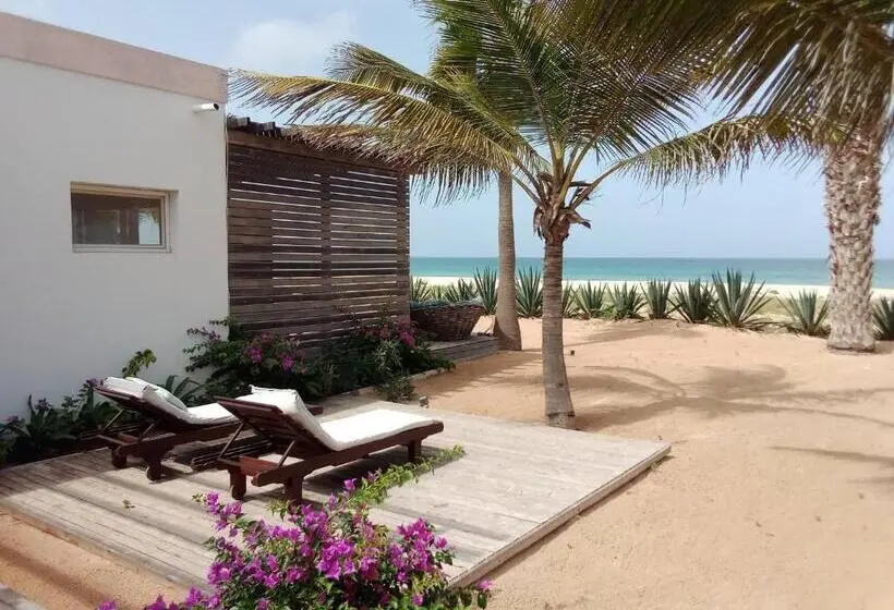 اتاق لوکس با بالکن و چشم‌انداز دریا, Villa Cristina Alojamento, Praia De Chaves, Boa Vista, Cape Verde, Wi Fi