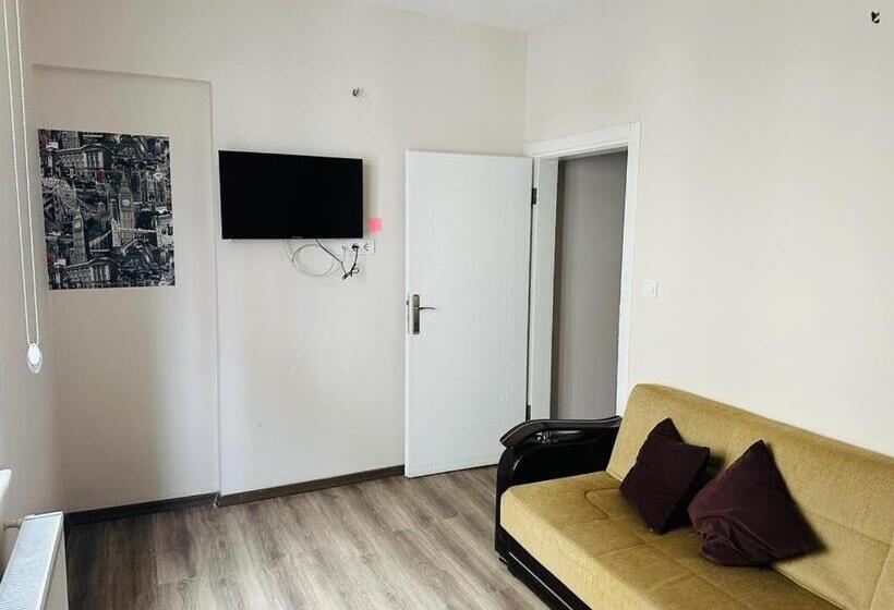 اتاق خانوادگی, Taksim 52 Suite