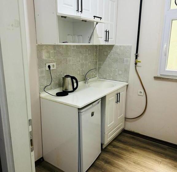 اتاق خانوادگی, Taksim 52 Suite