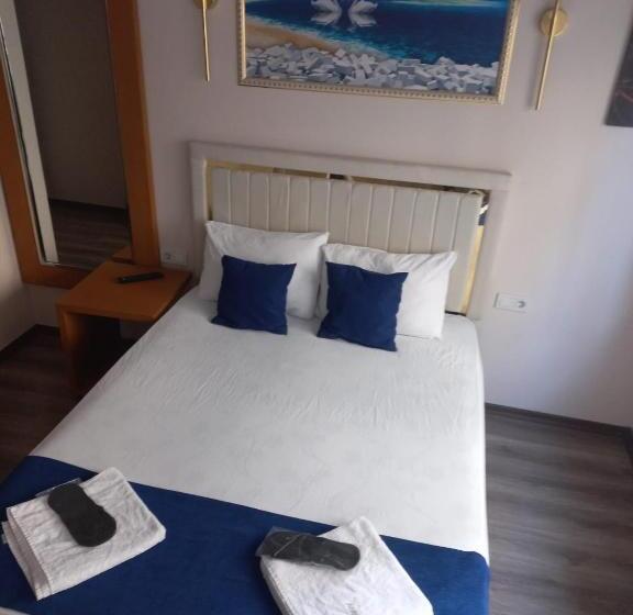 استودیوی استاندارد, Taksim 52 Suite