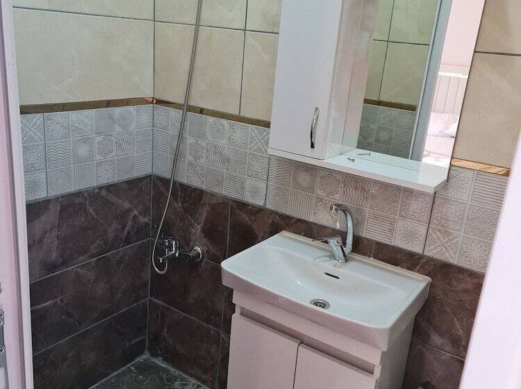 استودیوی استاندارد, Taksim 52 Suite