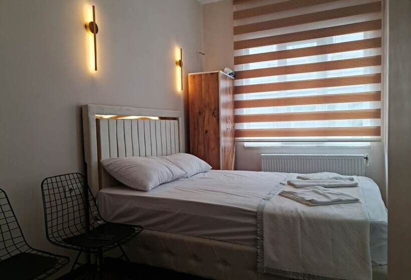 استودیوی استاندارد, Taksim 52 Suite