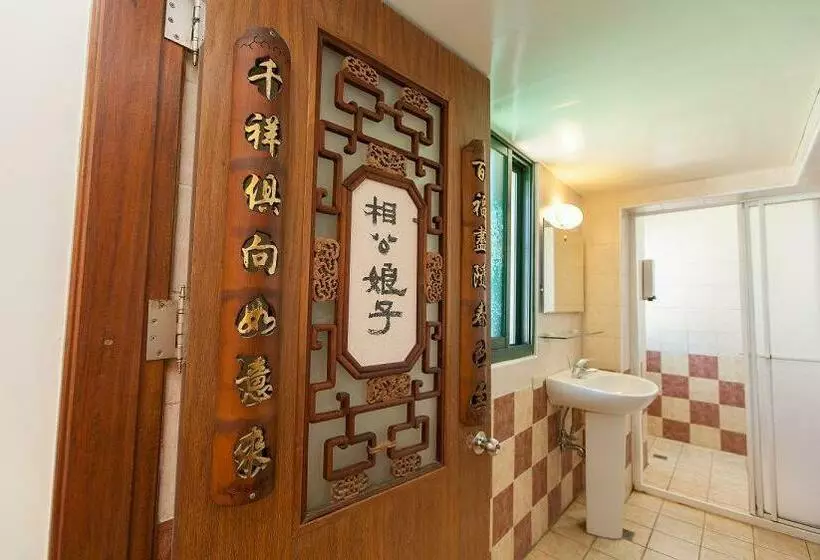 اتاق استاندارد چهار تخته, Chun Feng Cao Tang Homestay
